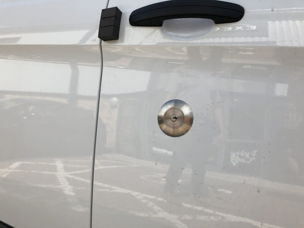 This Ford door lock pick not only allows the thieves to unlock all the doors on the central locking but also allows them in most cases to use on the ignition barrel