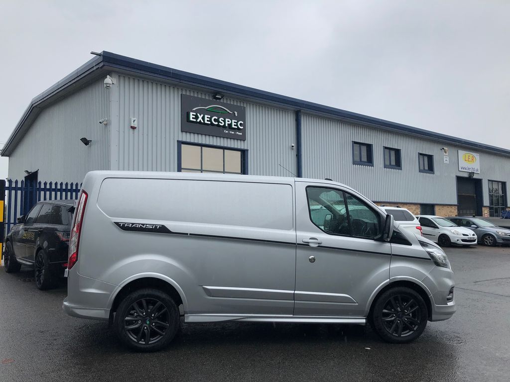Our van security S series deadlocks are manual security locking devices. Operated by a shooting bolt that locks the vehicle door immediately into a receiver on the door frame structure when it is shut, making a vehicle door highly secure.
